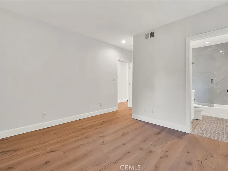 133 33rd St — Photo 55