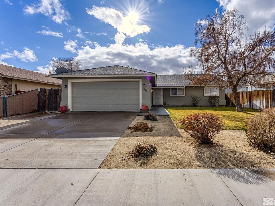 1st image of 815 Columbine Ct