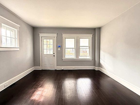 2nd image of 1114 Park Ave