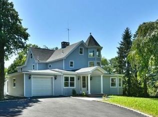 87 Dunlop Road, Huntington, NY 11743