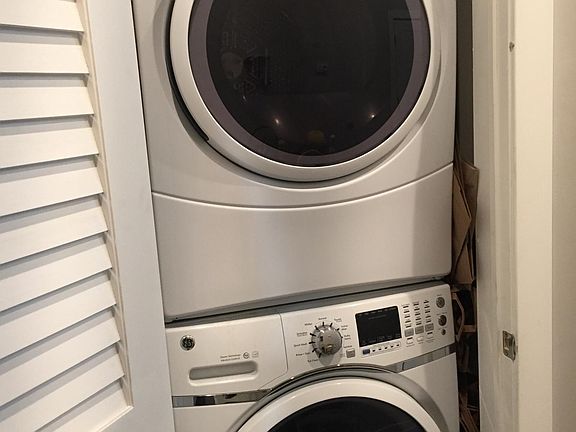 3rd image of 2241 Saint Albans St APT 1