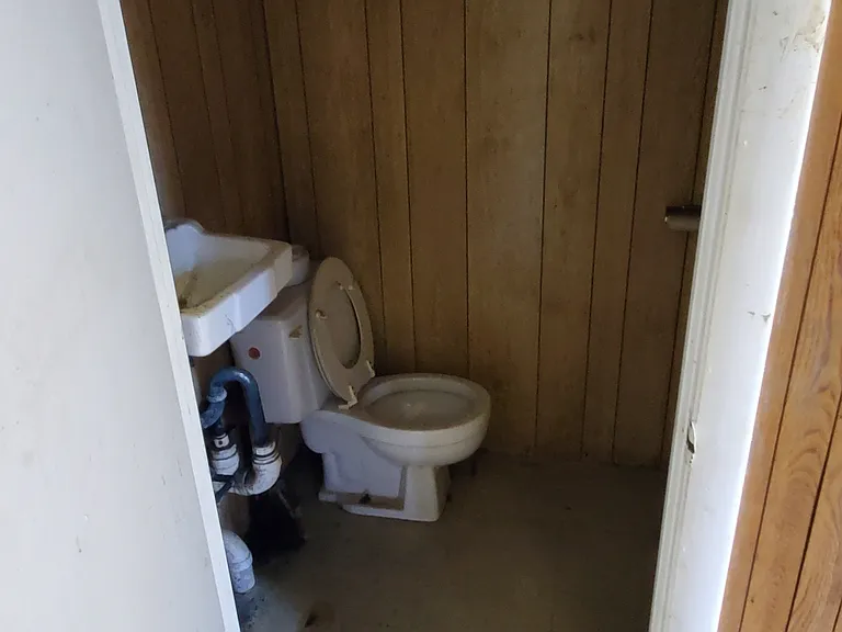 2270 Harper Rd — Photo 7