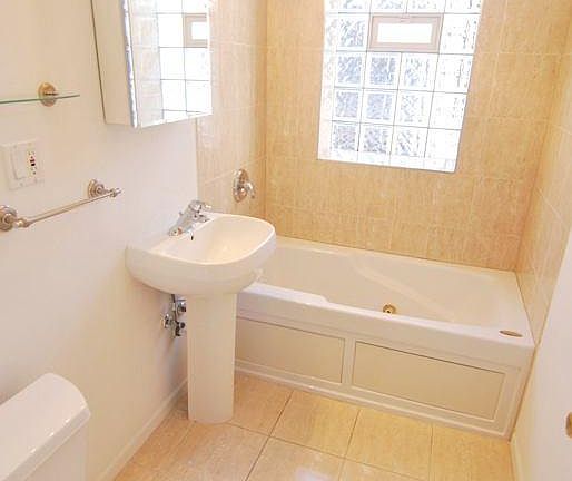 4th image of 120 Elmwood Ave #3