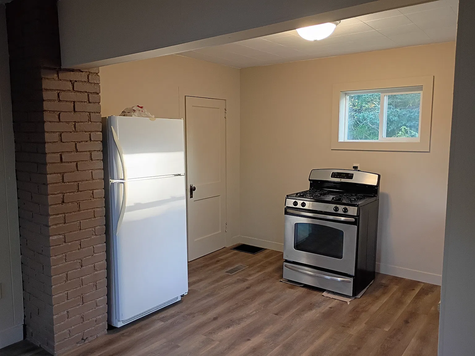 1 bed, 530 sqft, $1,050 — Photo 4