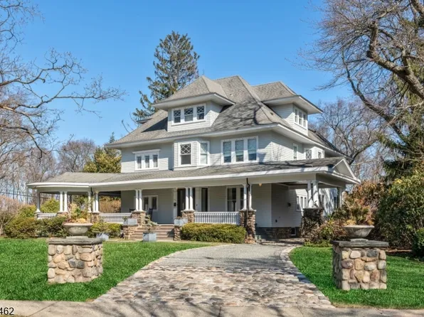 317 Prospect St, Ridgewood Village, NJ 07450