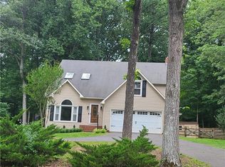 1302 Chickasha Dr, Pfafftown, NC 27040
