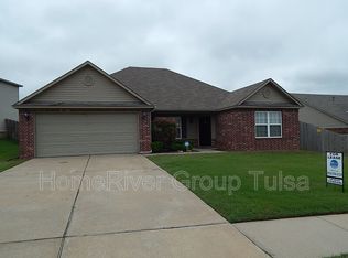 406 E 148th Cir, Glenpool, OK 74033
