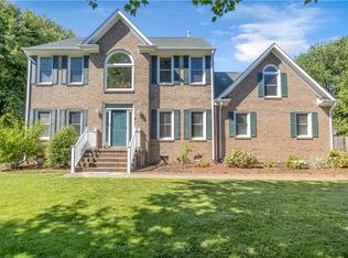 1096 Meadow Grove Trl, Virginia Beach, VA 23455