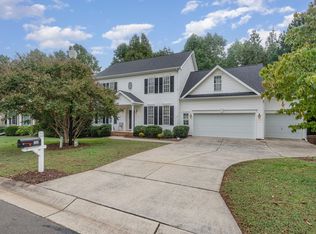 708 Creek Haven Dr, Holly Springs, NC 27540