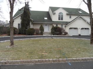 606 Mill Run, Paramus, NJ 07652