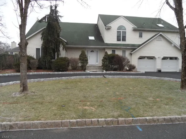 606 Mill Run, Paramus Boro, NJ 07652