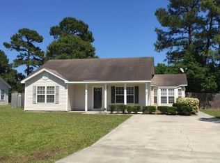 65 Pelican Cir, Beaufort, SC 29906