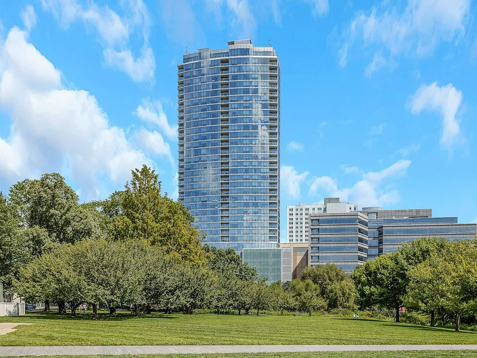 1 Broad St #11E