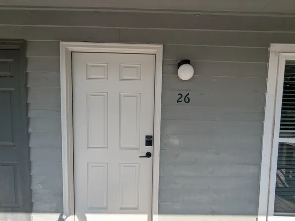 3309 Bridges St APT 26, Morehead City, NC 28557