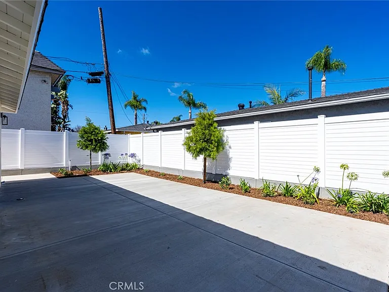 2614 Florida #C — Photo 12