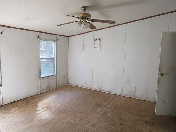 3rd image of 707 W Gansville Rd