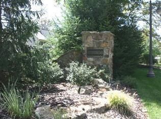 1414 Stonebriar Dr, Evansville, IN 47725
