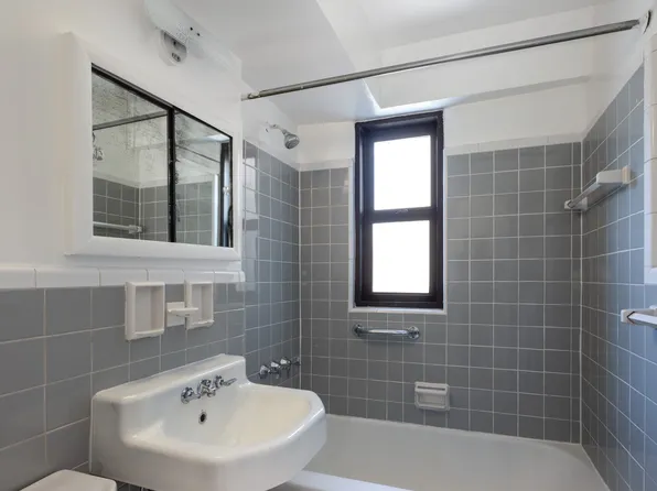 240 East 76th Street 8N image 6 of 7