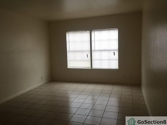 3rd image of 119 Dresden Dr APT 20