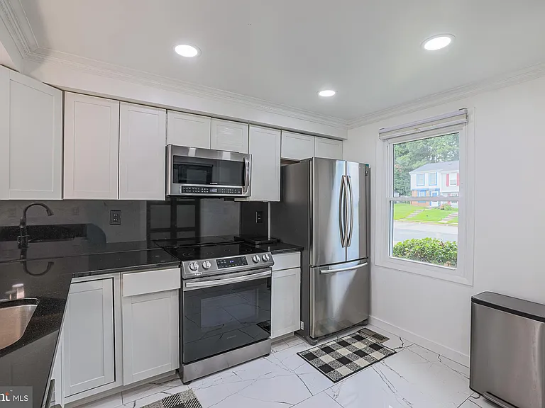 9 Stillwood Cir — Photo 5