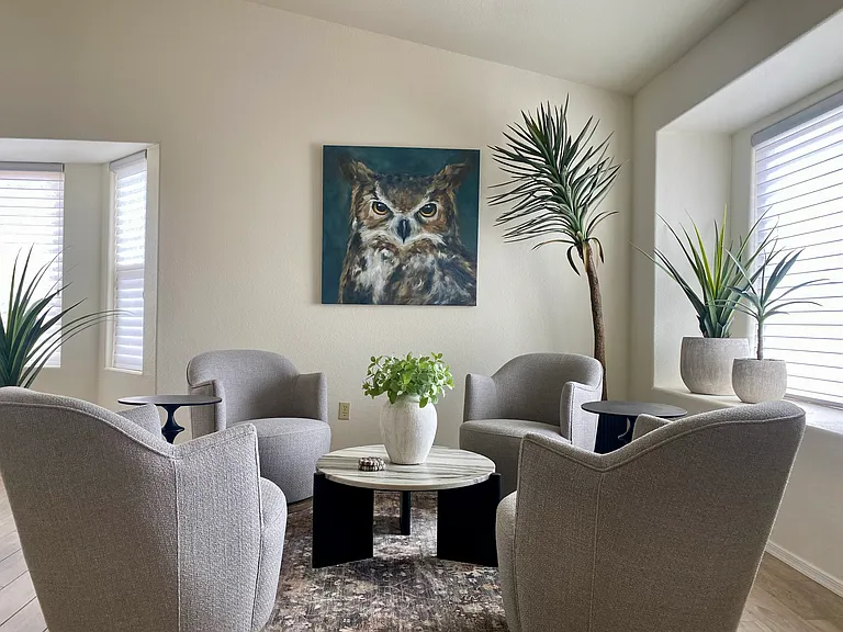 2460 W Catalpa Rd — Photo 10