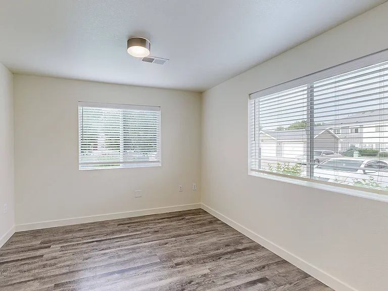 Poudre Trails Apartments — Photo 38