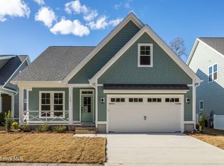 118 Pine View Blvd, Beaufort, NC 28516