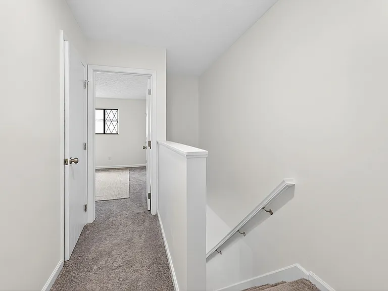 975 Hidden Acres Ct — Photo 14