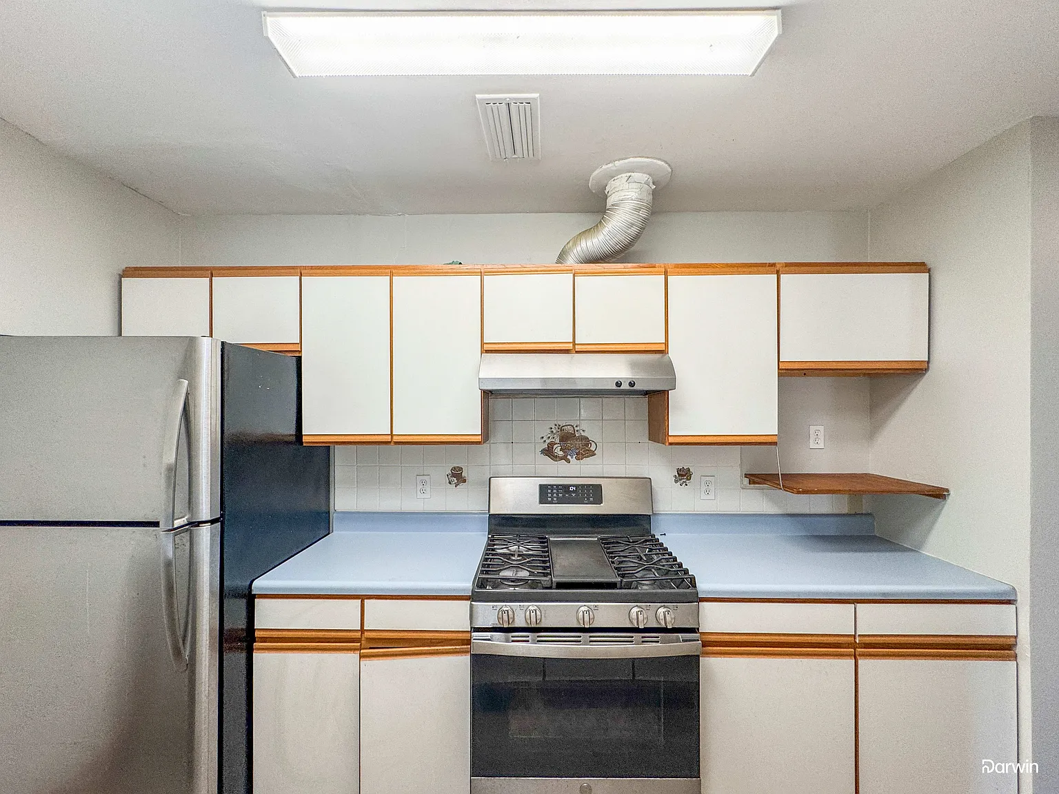 3 bed, 2.0 bath, 1861 sqft, $2,310 — Photo 2