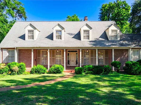 1806 Lindale Rd, Anderson, SC 29621