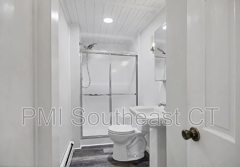 51 Lake Ave — Photo 14