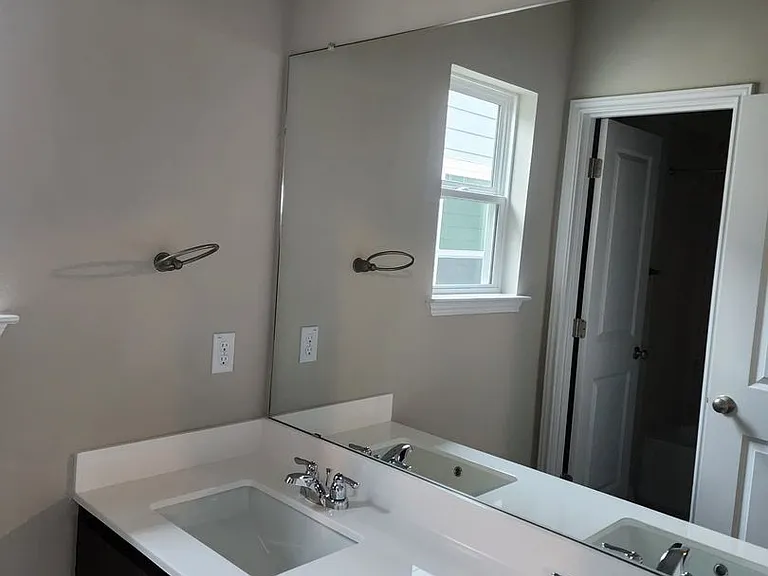 1668 Coral Sunrise Trl — Photo 13