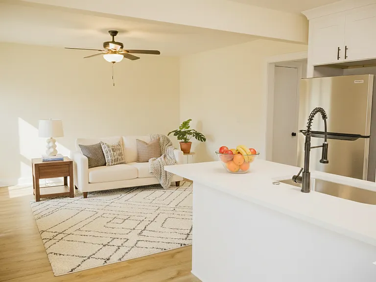307 White Oak Dr #A — Photo 9