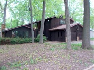 2920 S Carpenter St, Appleton, WI 54915