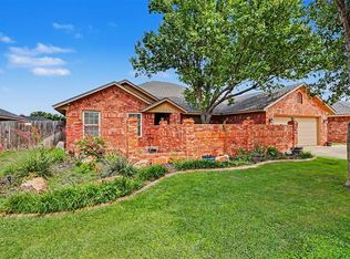 3004 Mallard Ct, Altus, OK 73521