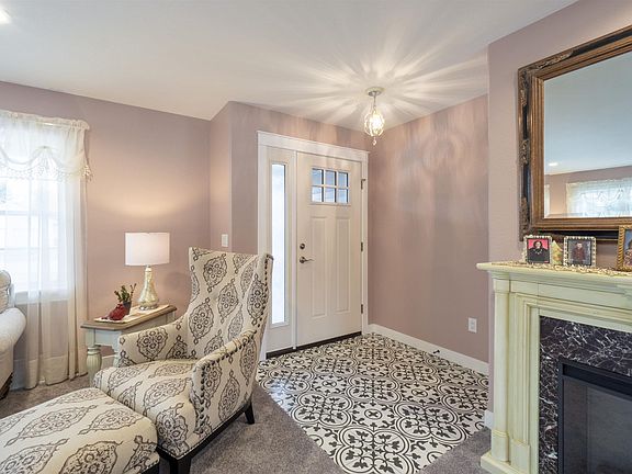 3rd image of 150423 Kildeer Ln