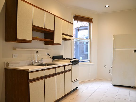 5th image of 9408 4th Ave #2