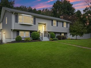 1 Sears Rd, Foxboro, MA 02035