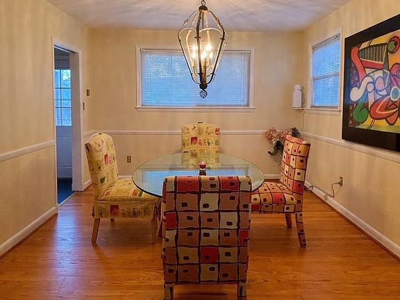 5th image of 9210 Worth Ave