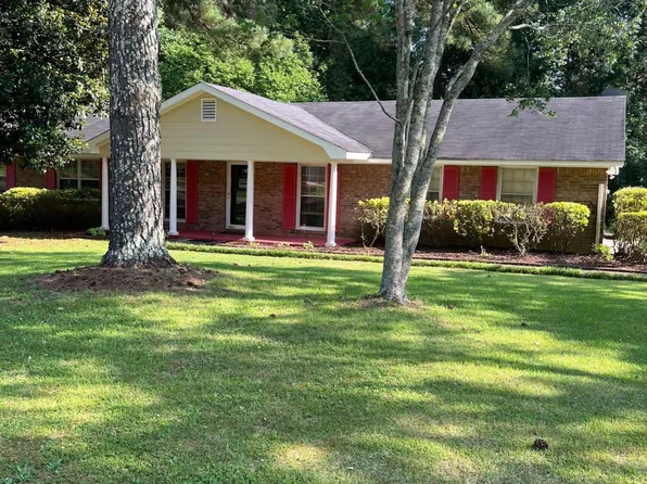 210 Fairfield Dr, Ellenwood, GA 30294