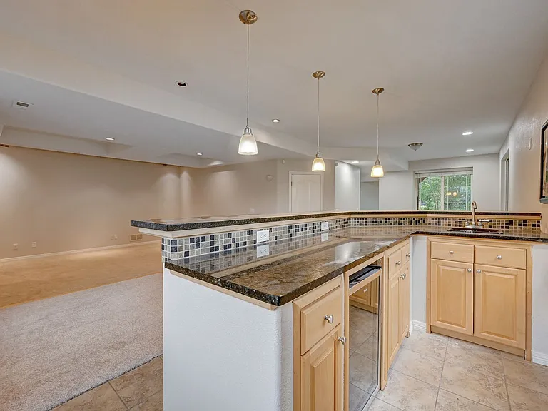 22848 E Euclid Cir — Photo 25