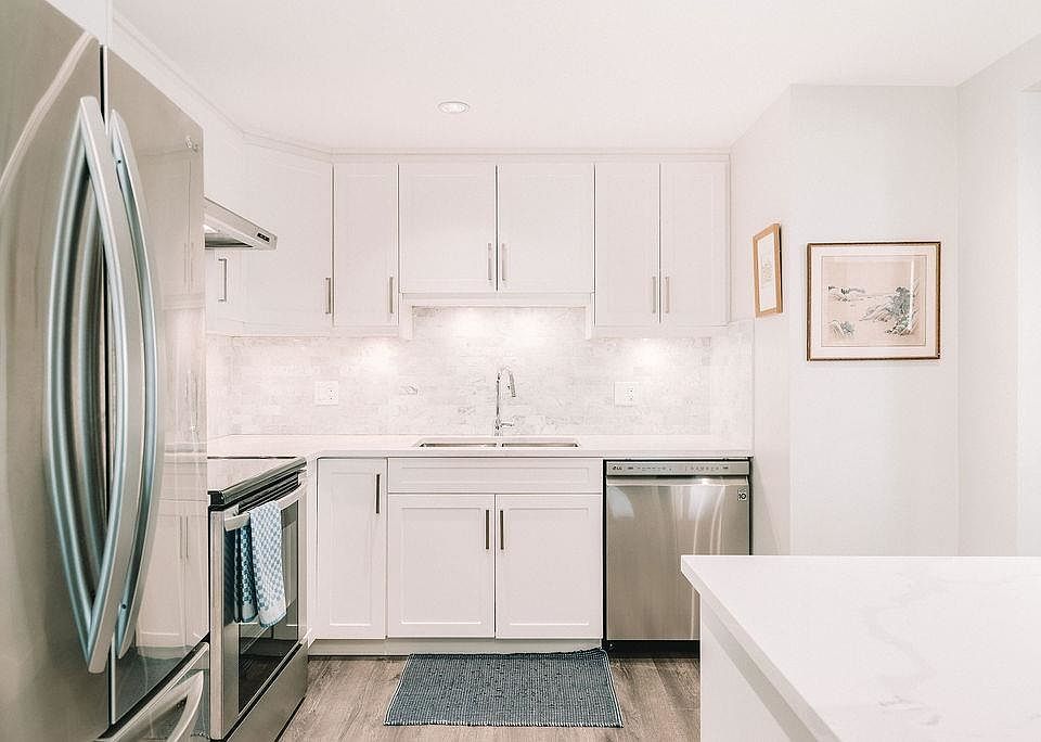 1st image of 69 Jamieson Ct #606