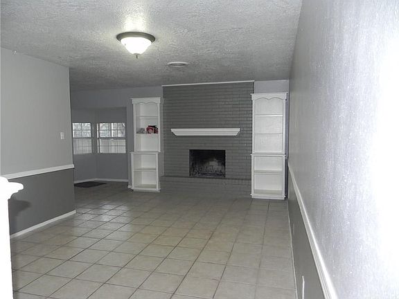 5th image of 10013 Goliad Dr
