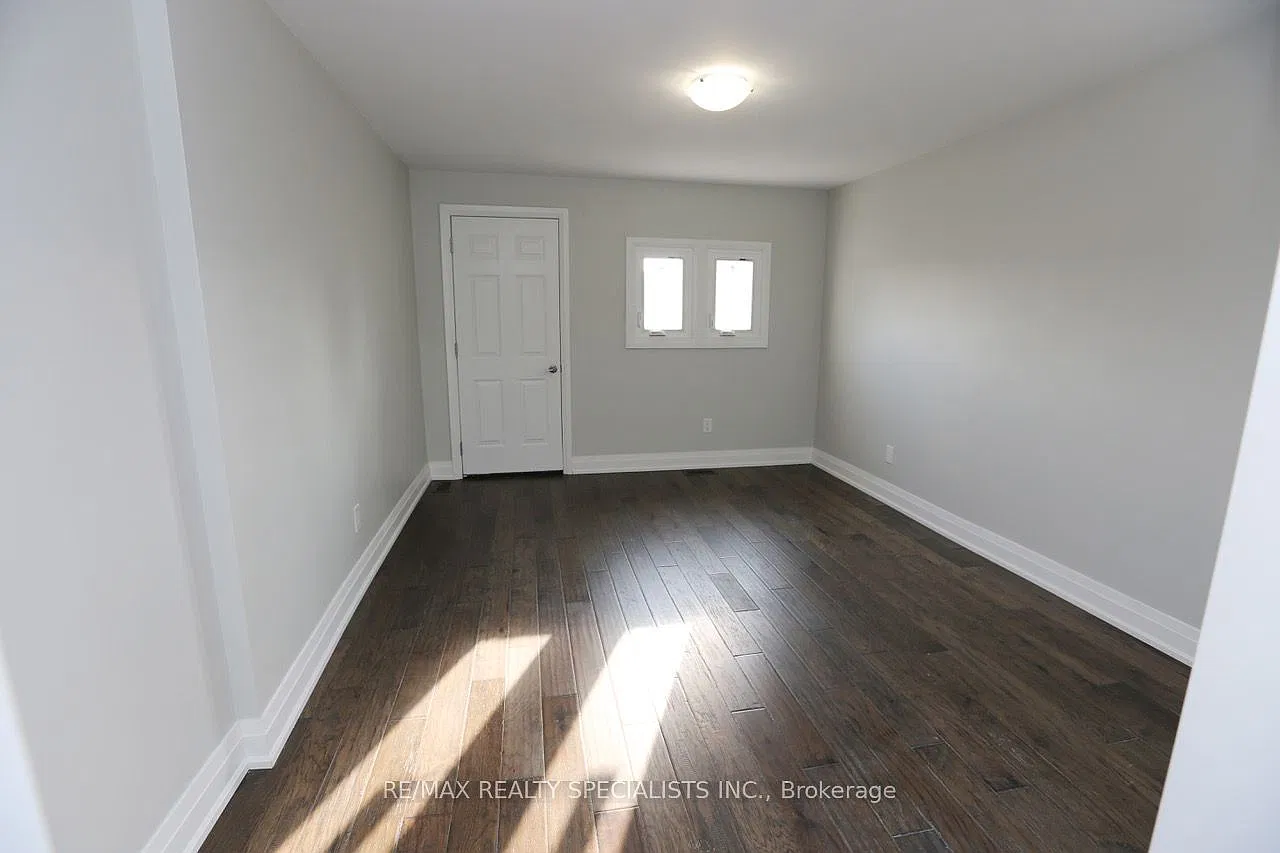 1 bed, $3,100 — Photo 4