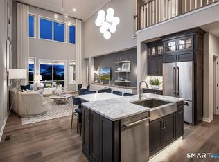 8 Whisper Ridge Way #43, Woodbridge, CT 06525