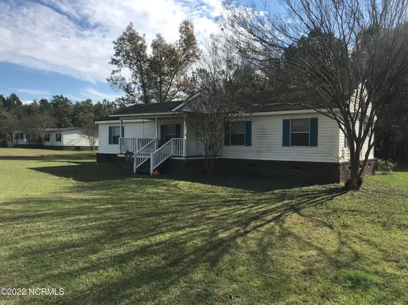 3391 Nc 41, Wallace, NC 28466