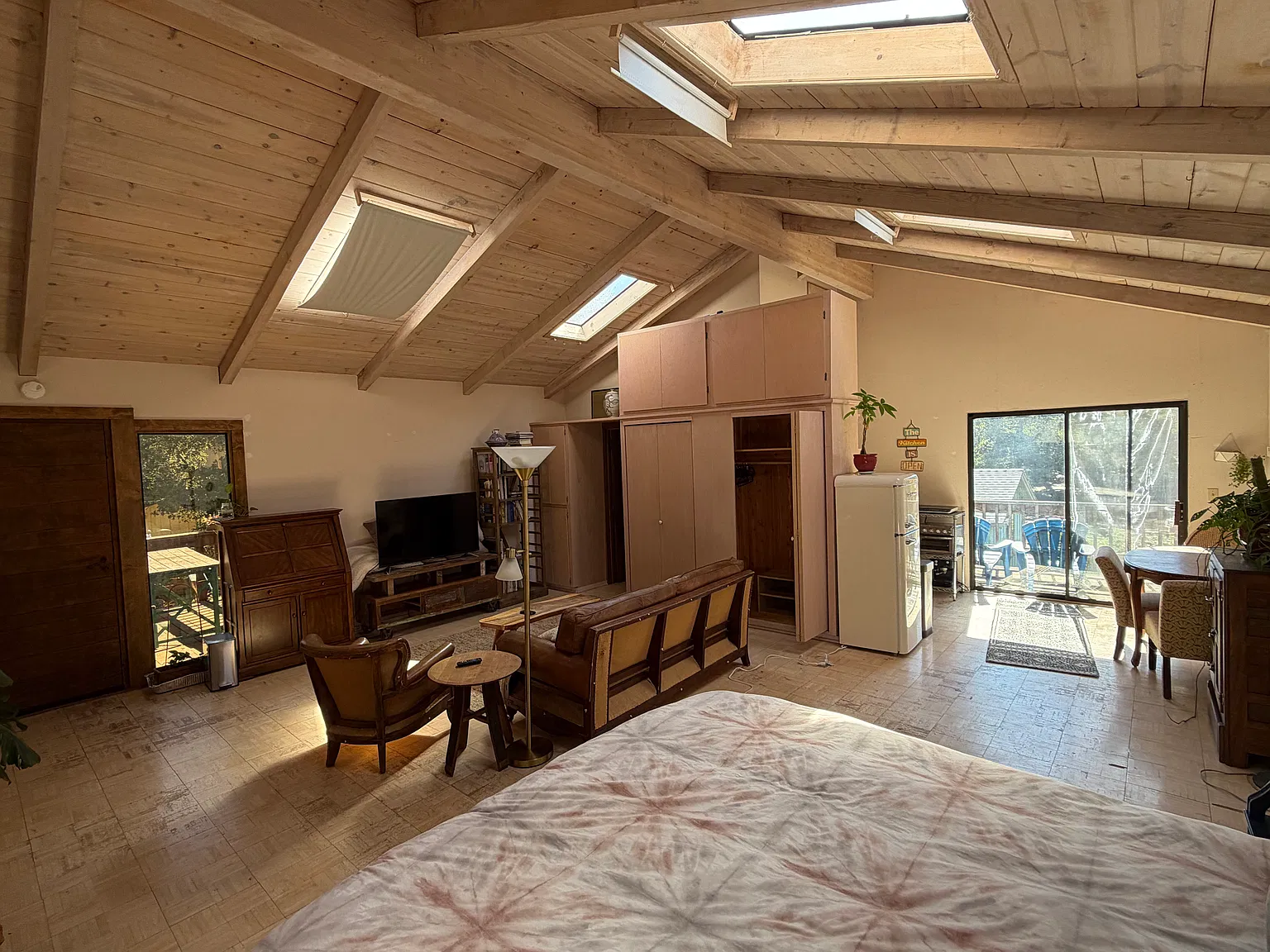 Studio, 550 sqft, $2,000 — Photo 2