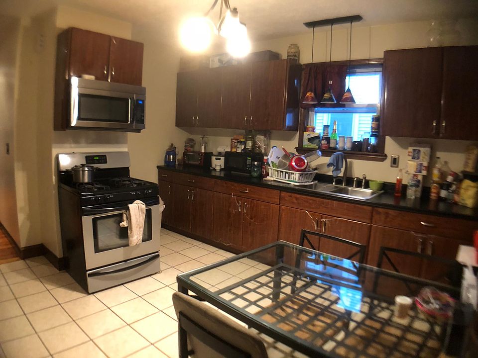 1st image of 538 Summer St #1