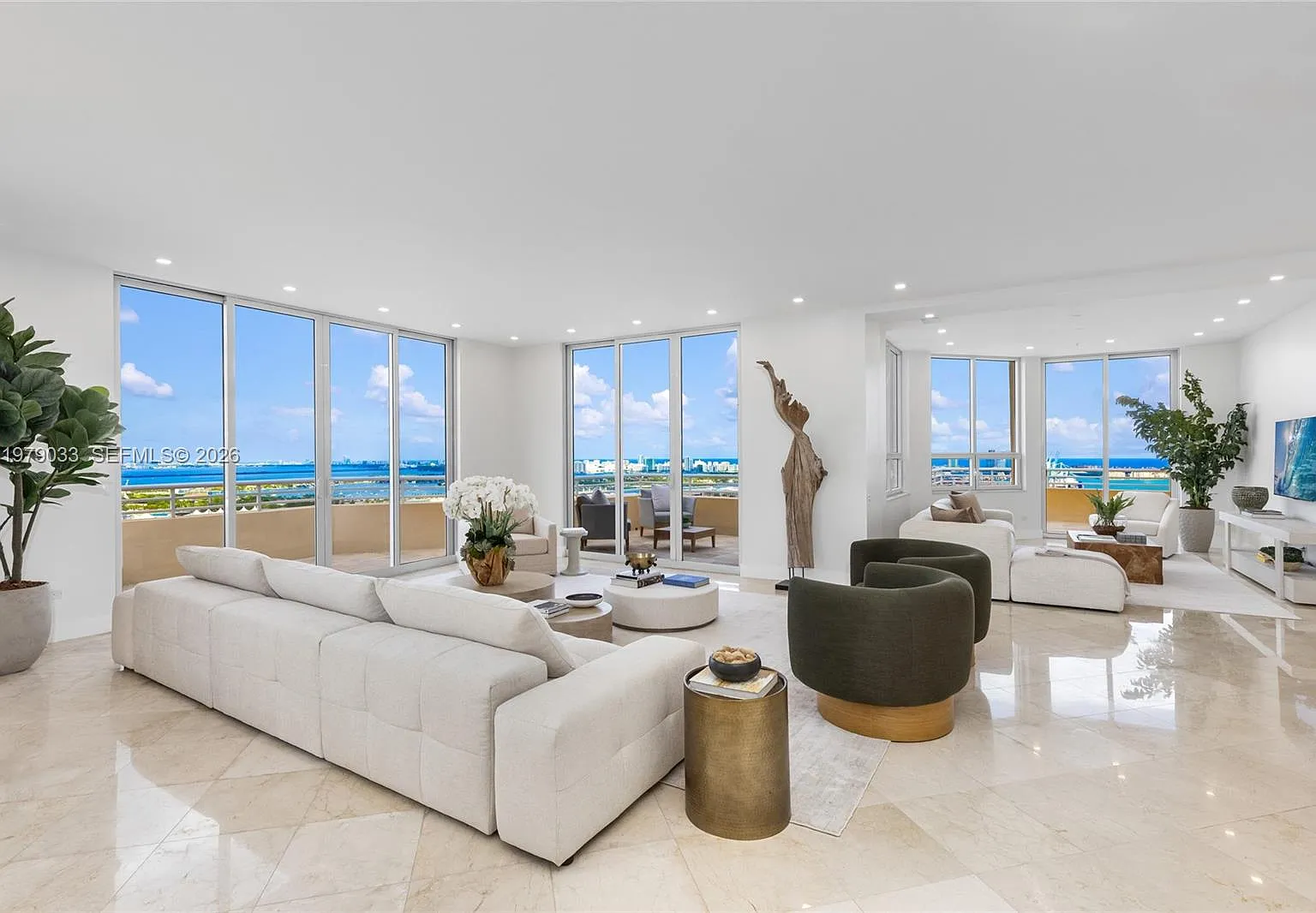 Two Tequesta Point Condo — Photo 1