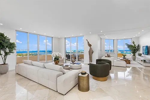 808 Brickell Key Dr Photo 1